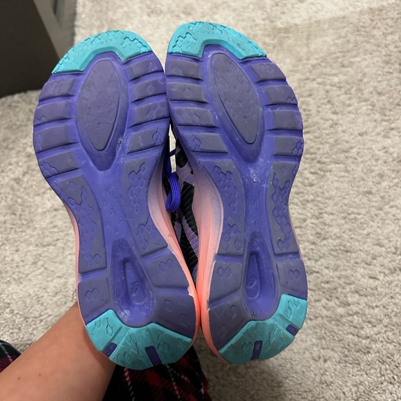 Asics Running Shoe - Picture 6 of 6